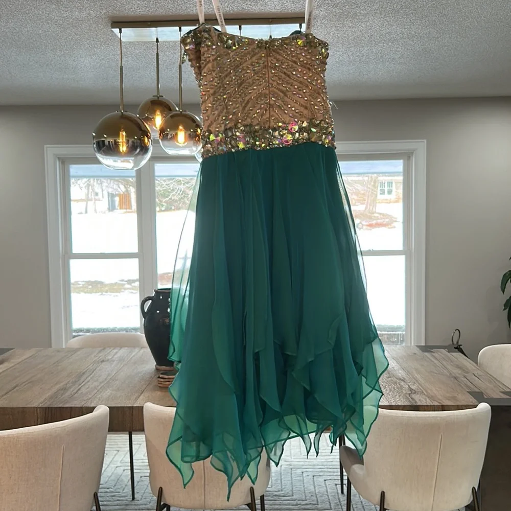 Sherri Hill Short Party Dress - Picture 3 of 16